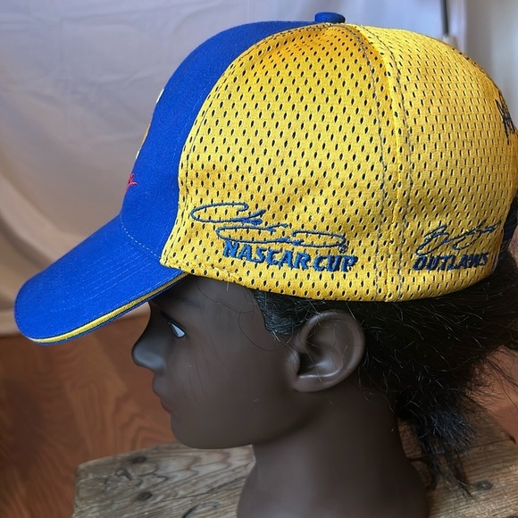 NASCAR Racing Hat Team NAPA Chase Elliott Team signatures - Picture 5 of 7